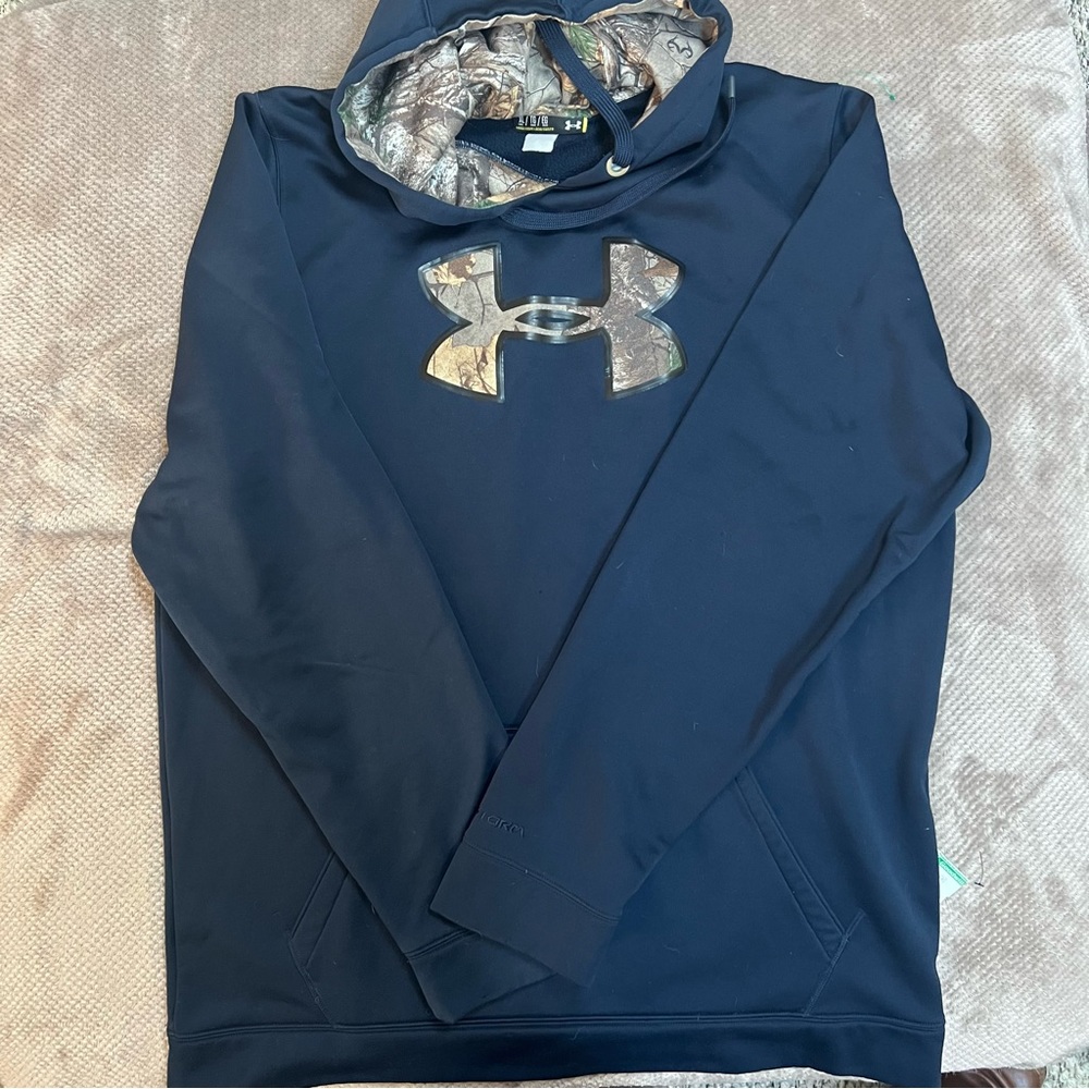 Under Armour | Hoodie | XL | Navy and Camouflage